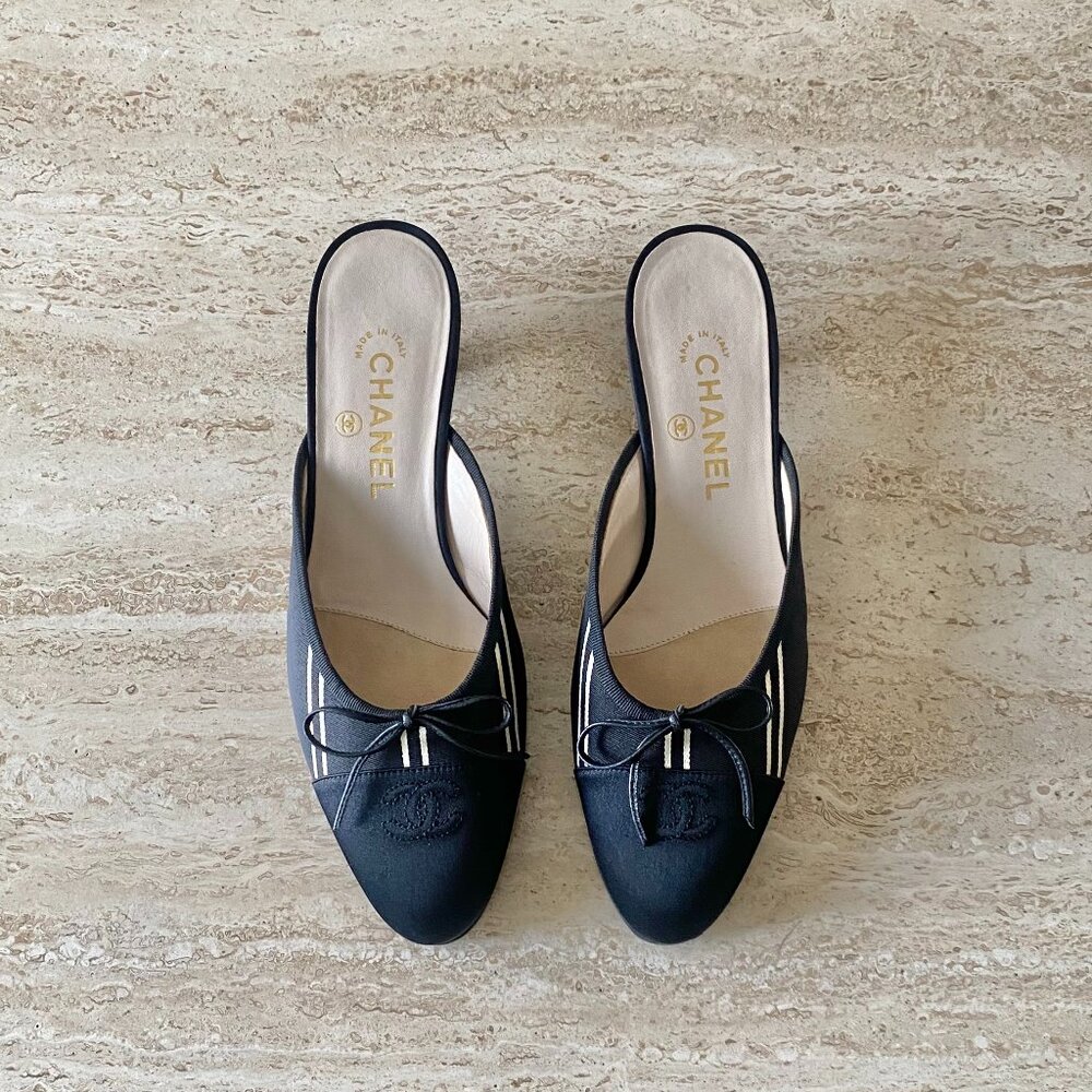 Vintage Chanel Striped CC Bow Kitten Heel Mules